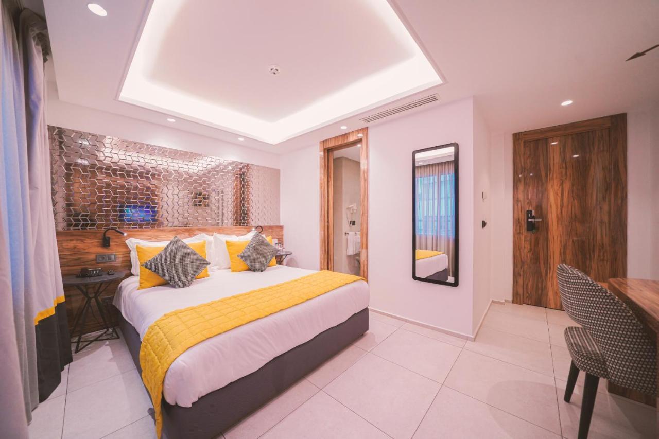 Oum Palace & Hotel