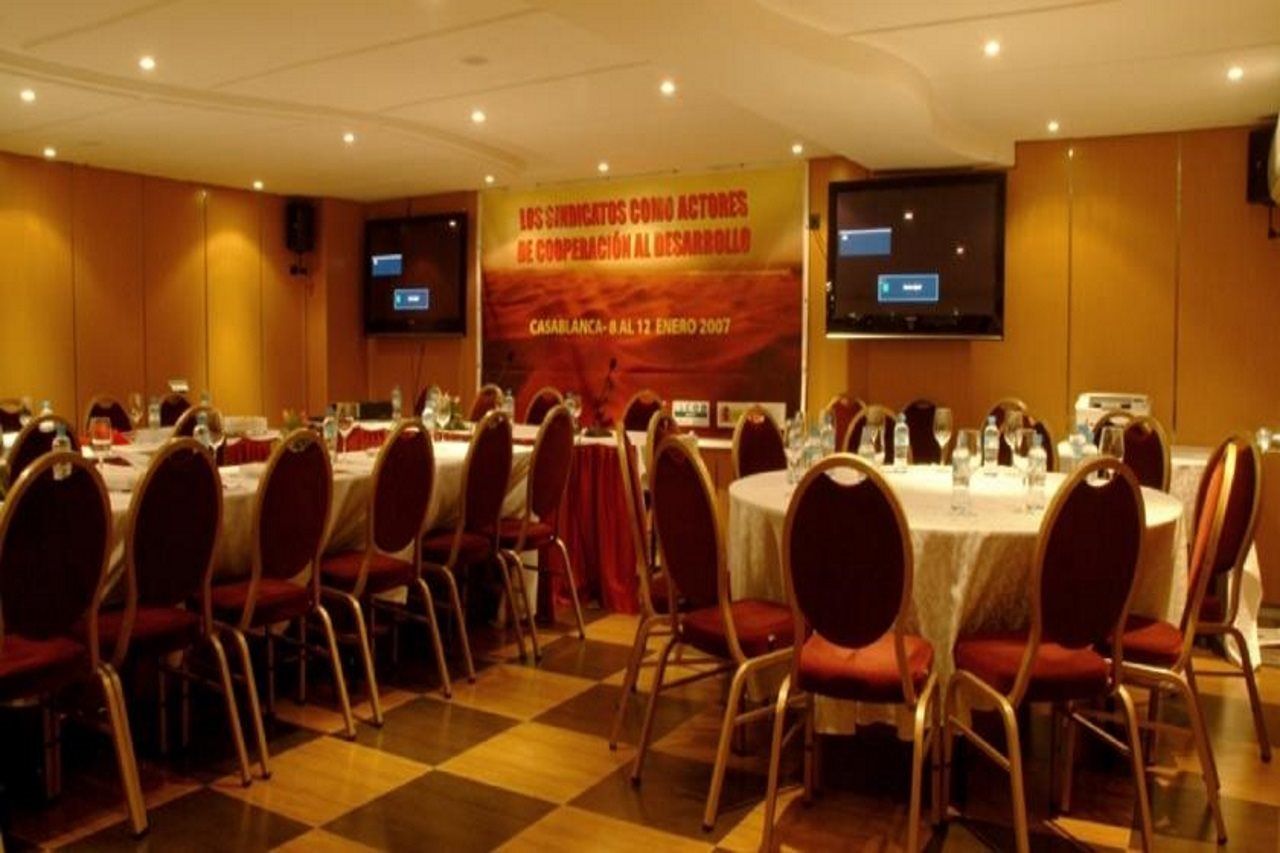 Hotel Oum Palace &