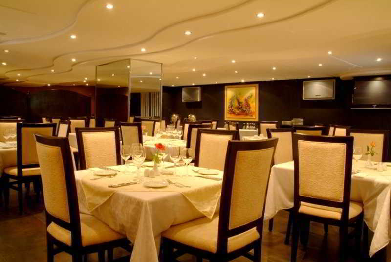 Hotel Oum Palace & Casablanca