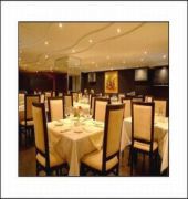 Oum Palace & 4*