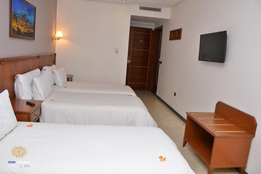Oum Palace & 4*