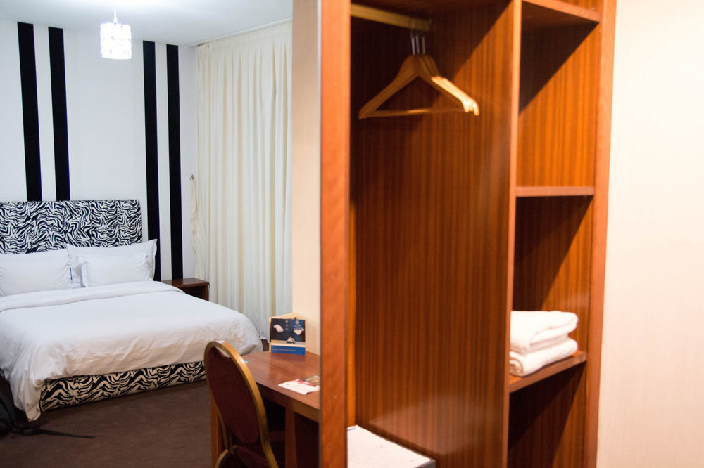 Oum Palace & 4* Casablanca
